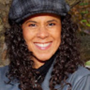 Meet your Posher, Holly